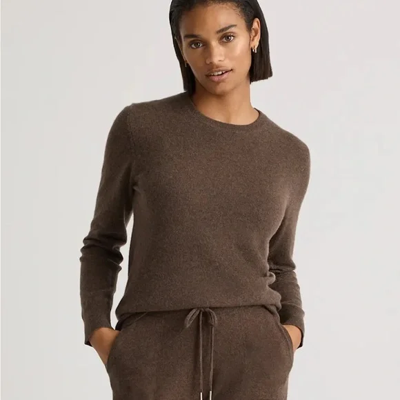 Quince Mongolian Cashmere Crewneck Sweater truffle brown size Sm never worn - Picture 4 of 7